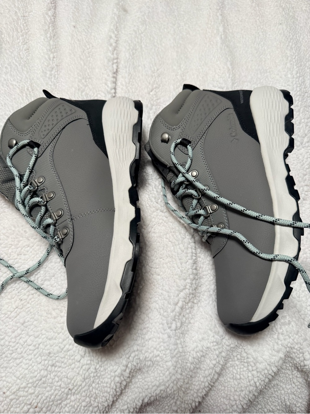 Columbia Gray Winter Rain Boots with Mint Laces